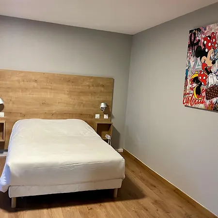 Les Cimes Du Mont Royal Szálloda 3*