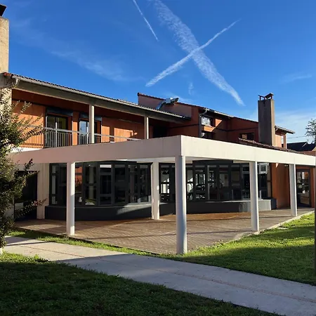 Les Cimes Du Mont Royal Szálloda