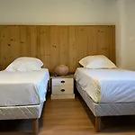 Otel Les Cimes Du Mont Royal 3*