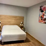Les Cimes Du Mont Royal Otel 3*