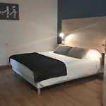 Les Cimes Du Mont Royal Otel 3*
