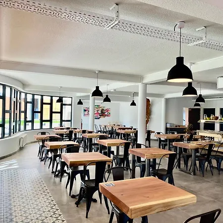 Les Cimes Du Mont Royal モンレジョ