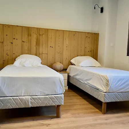 Les Cimes Du Mont Royal 3* モンレジョ