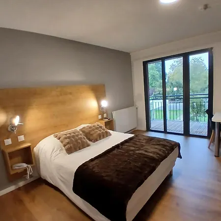 Les Cimes Du Mont Royal ホテル 3*