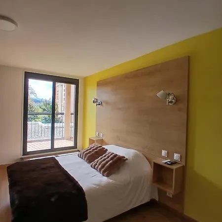 Les Cimes Du Mont Royal ホテル モンレジョ